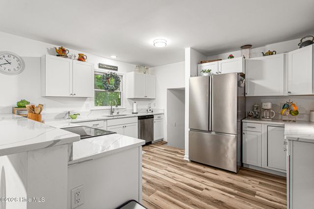 1832 Travis Lane, Burlington, NC 27217