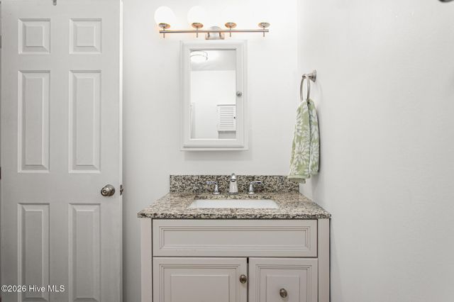 1832 Travis Lane, Burlington, NC 27217