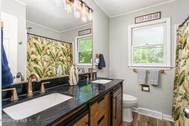 1832 Travis Lane, Burlington, NC 27217