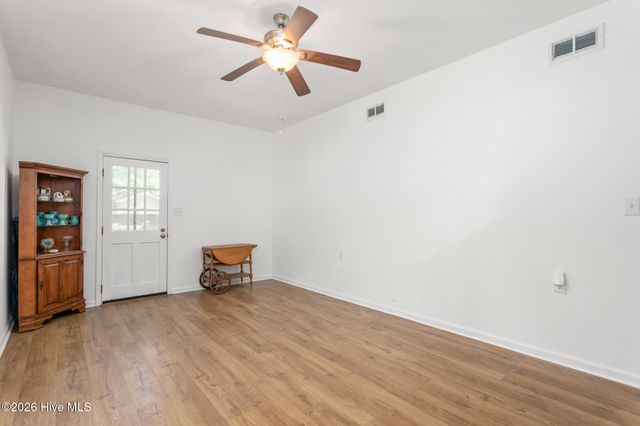 1832 Travis Lane, Burlington, NC 27217