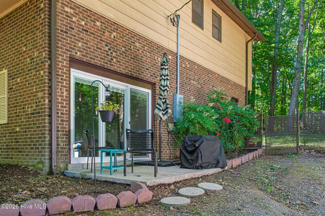 1832 Travis Lane, Burlington, NC 27217