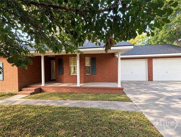 395 Lemans Dr, Bloomingdale, GA 31302