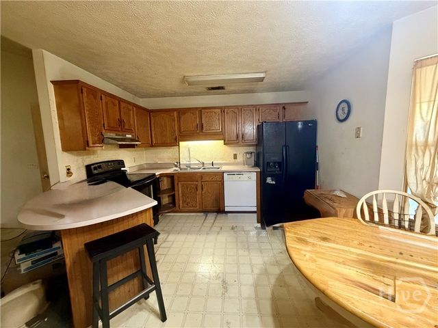395 Lemans Dr, Bloomingdale, GA 31302