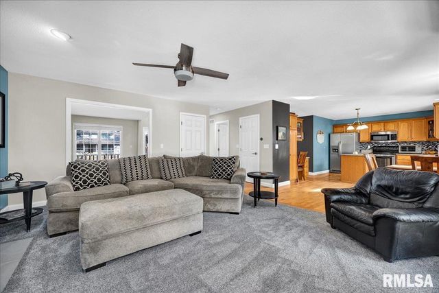 13627 N WILD SPRUCE Lane, Chillicothe, IL 61523