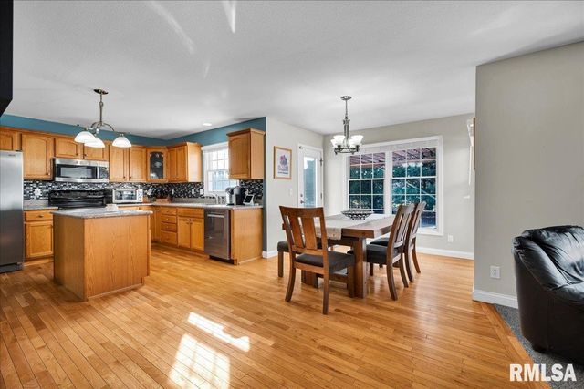 13627 N WILD SPRUCE Lane, Chillicothe, IL 61523