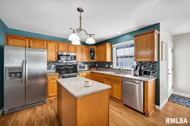 13627 N WILD SPRUCE Lane, Chillicothe, IL 61523