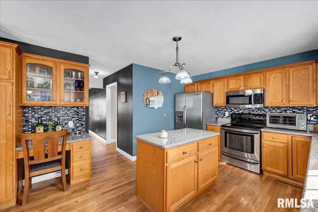 13627 N WILD SPRUCE Lane, Chillicothe, IL 61523