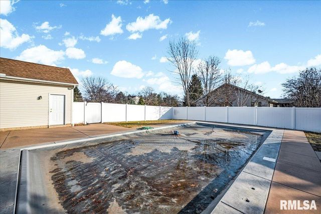 13627 N WILD SPRUCE Lane, Chillicothe, IL 61523