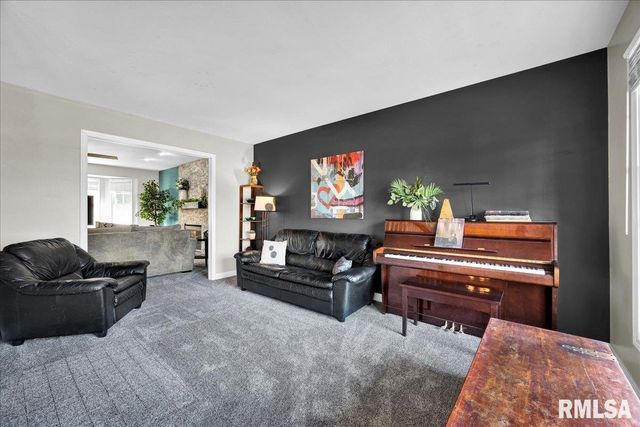 13627 N WILD SPRUCE Lane, Chillicothe, IL 61523