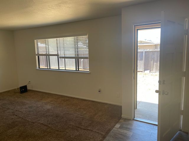 2626 W Garland Avenue, Fresno, CA 93705