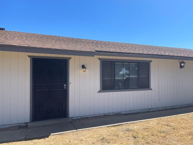 2626 W Garland Avenue, Fresno, CA 93705