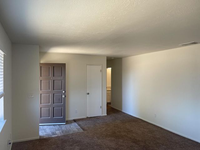 2626 W Garland Avenue, Fresno, CA 93705