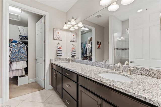 10947 Glenhurst ST, Fort Myers, FL 33913