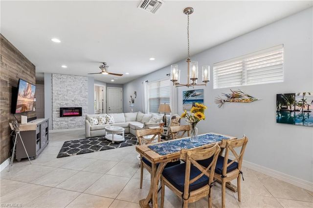 10947 Glenhurst ST, Fort Myers, FL 33913
