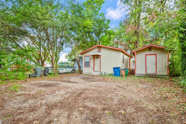 2610 E 3rd ST B, Austin, TX 78702