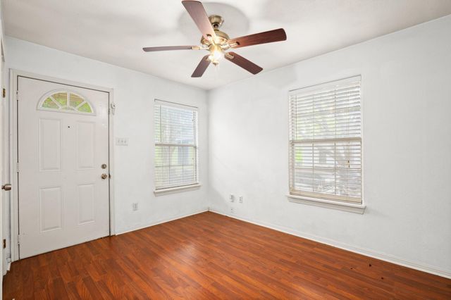 2610 E 3rd ST B, Austin, TX 78702