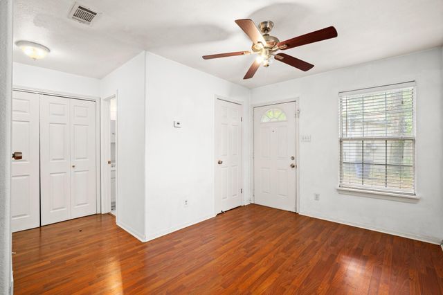 2610 E 3rd ST B, Austin, TX 78702