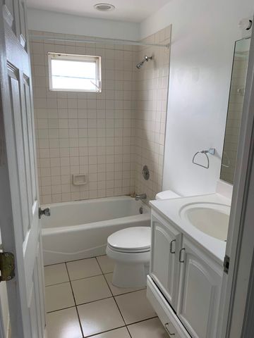 121 S Oak Street, Lantana, FL 33462