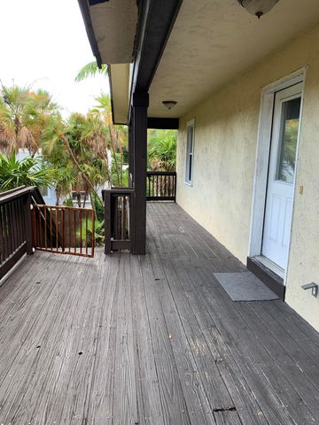 121 S Oak Street, Lantana, FL 33462