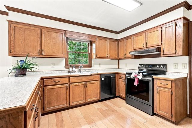 2746 Summercrest Lane, Duluth, GA 30096