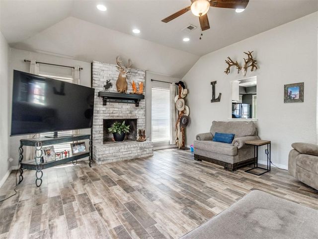251 S Carolyn Drive, Choctaw, OK 73020