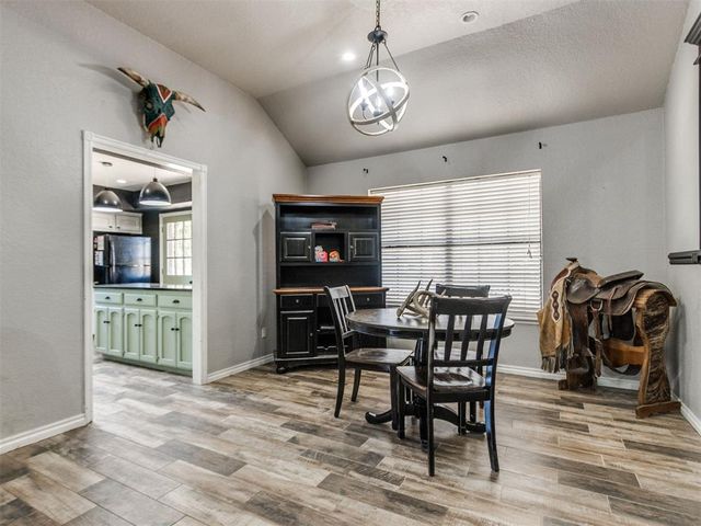 251 S Carolyn Drive, Choctaw, OK 73020