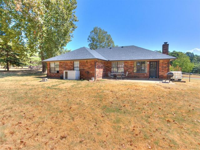 251 S Carolyn Drive, Choctaw, OK 73020