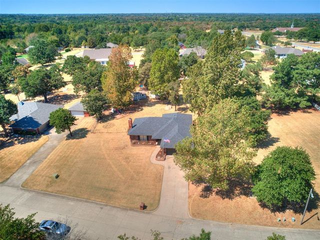 251 S Carolyn Drive, Choctaw, OK 73020