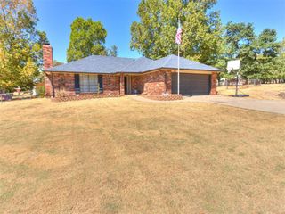 251 S Carolyn Drive, Choctaw, OK 73020