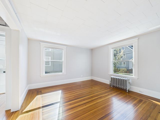 6 Hancock St 1, Salem, MA 01970