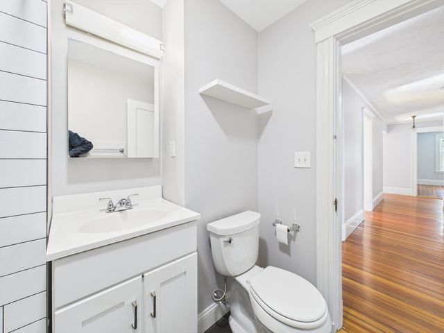 6 Hancock St 1, Salem, MA 01970