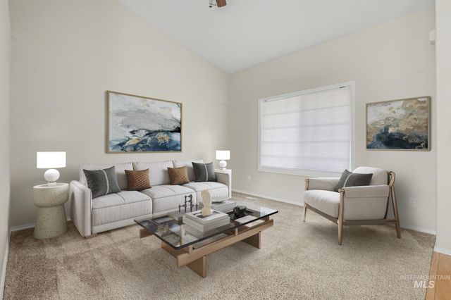 417 S Valley Dr, Nampa, ID 83686