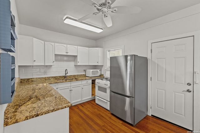 157 LAKE BND, Mcqueeney, TX 78123