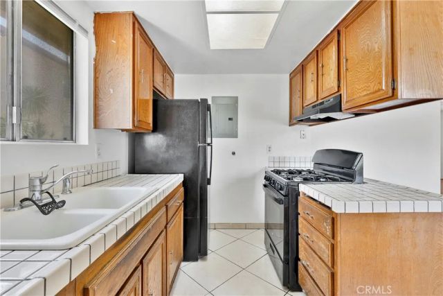 1123 W Sierra Madre Avenue 1, Azusa, CA 91702