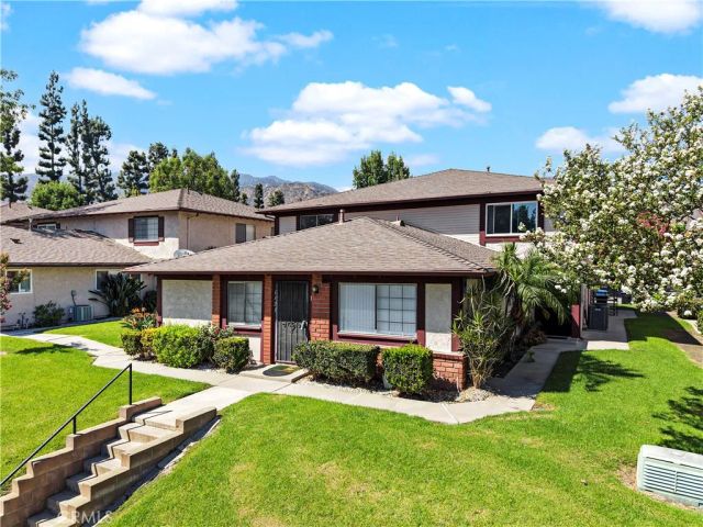 1123 W Sierra Madre Avenue 1, Azusa, CA 91702
