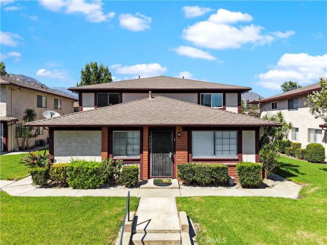 1123 W Sierra Madre Avenue 1, Azusa, CA 91702