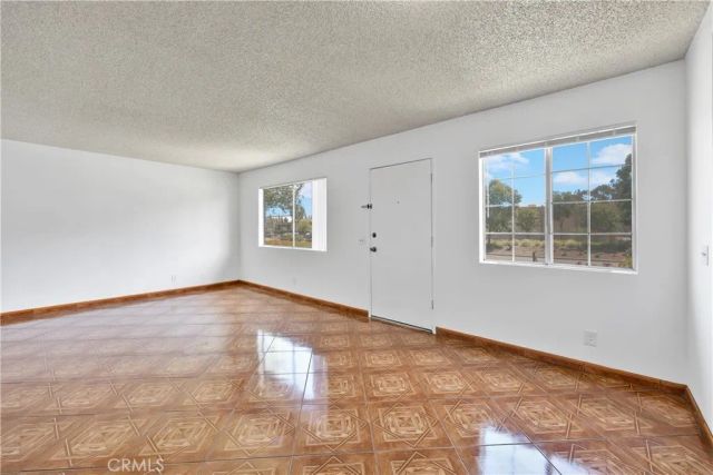 1123 W Sierra Madre Avenue 1, Azusa, CA 91702