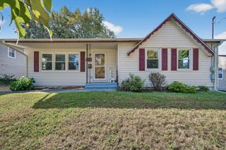 2511 E Ovid Avenue, Des Moines, IA 50317