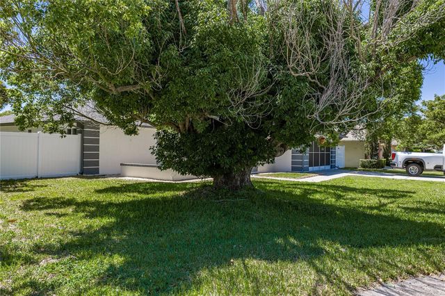 7435 KILBRIDE COURT, Weeki Wachee, FL 34613