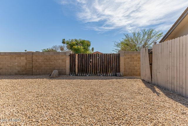 2249 E GREENWAY Road, Phoenix, AZ 85022