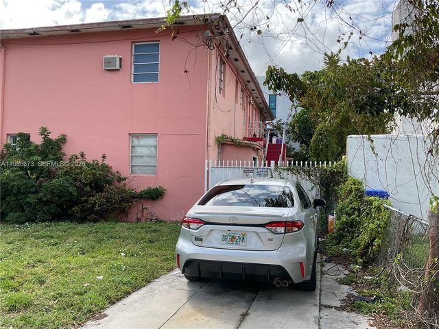 2101 SW 6th St, Miami, FL 33135