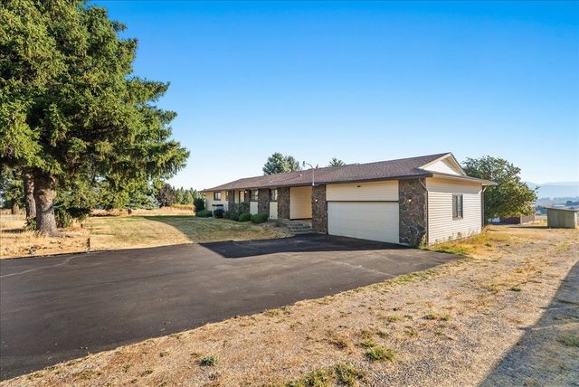 5621 S Conklin Rd, Greenacres, WA 99016