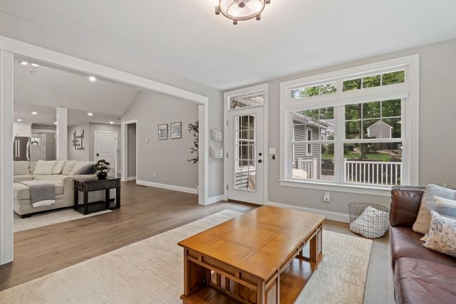 5 Hamilton Court, Bow, NH 03304