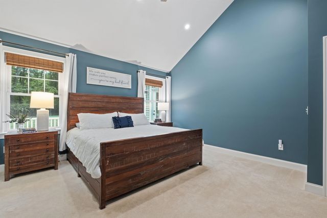 5 Hamilton Court, Bow, NH 03304