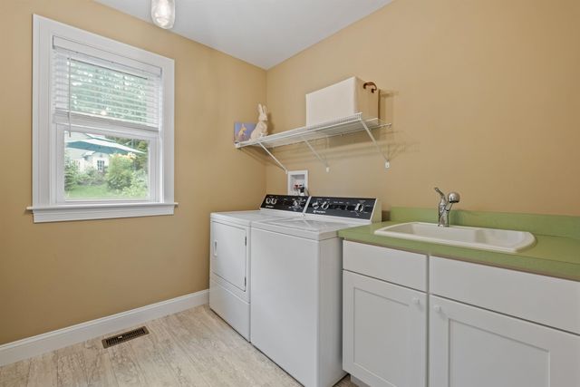 5 Hamilton Court, Bow, NH 03304