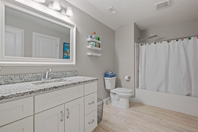5 Hamilton Court, Bow, NH 03304