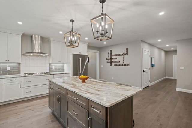 5 Hamilton Court, Bow, NH 03304