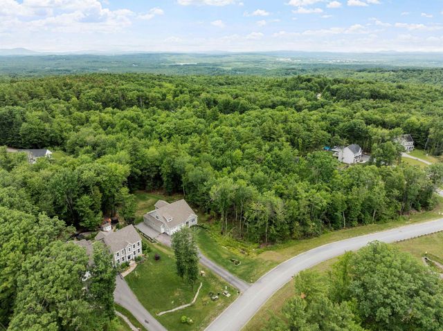 5 Hamilton Court, Bow, NH 03304