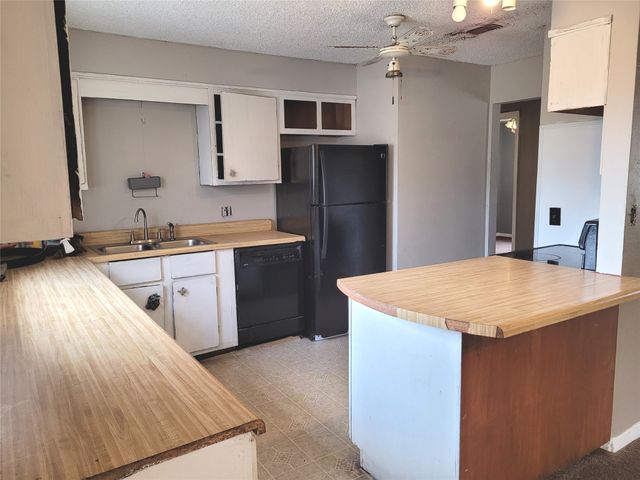 175 COZY LN, Reno, TX 75462