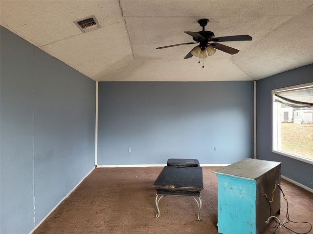175 COZY LN, Reno, TX 75462